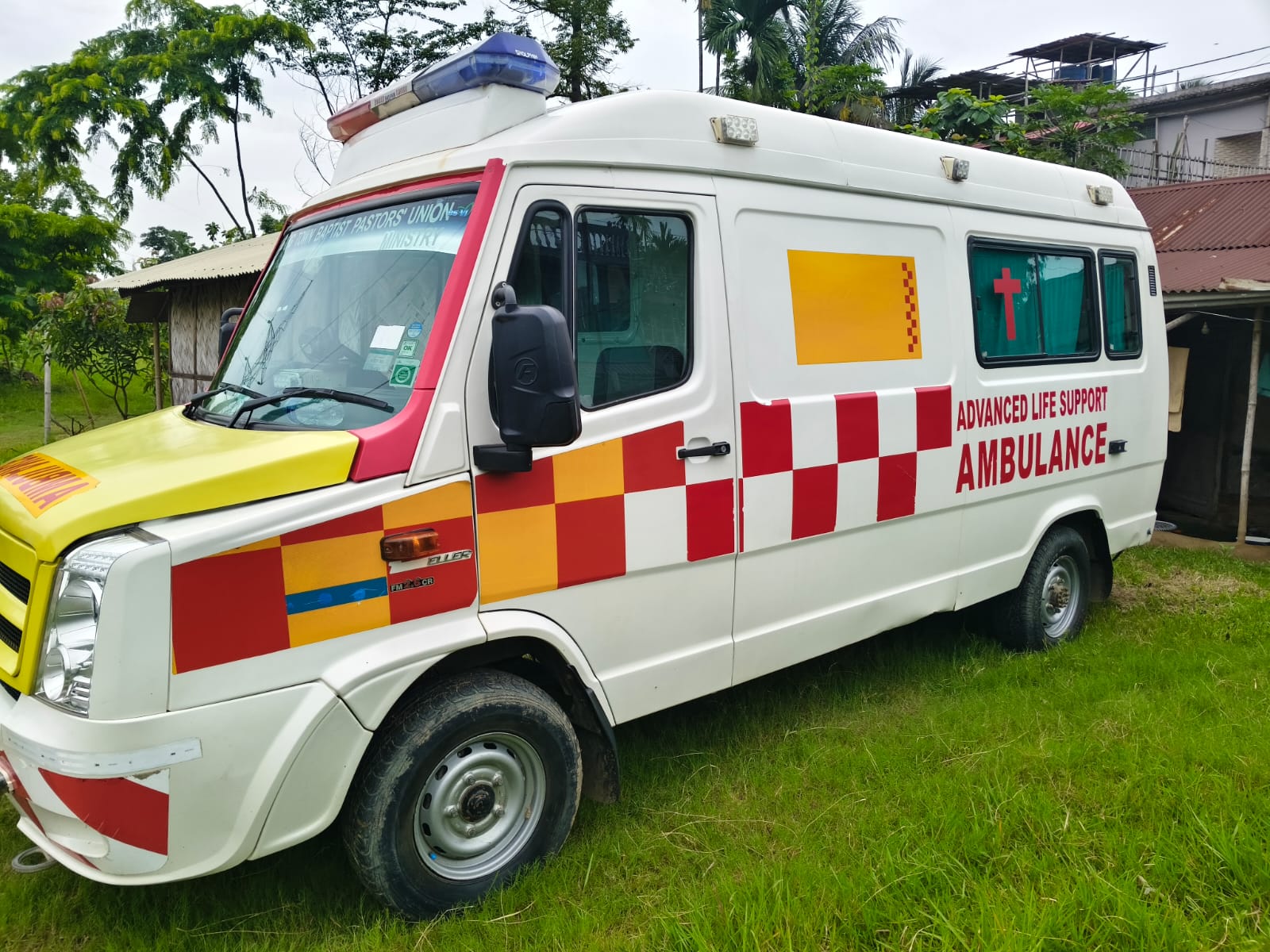 Force Traveller ALS Ambulance Exterior